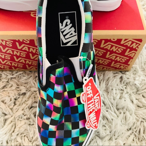 NWOT Classic Slip-On Vans - Picture 2 of 6